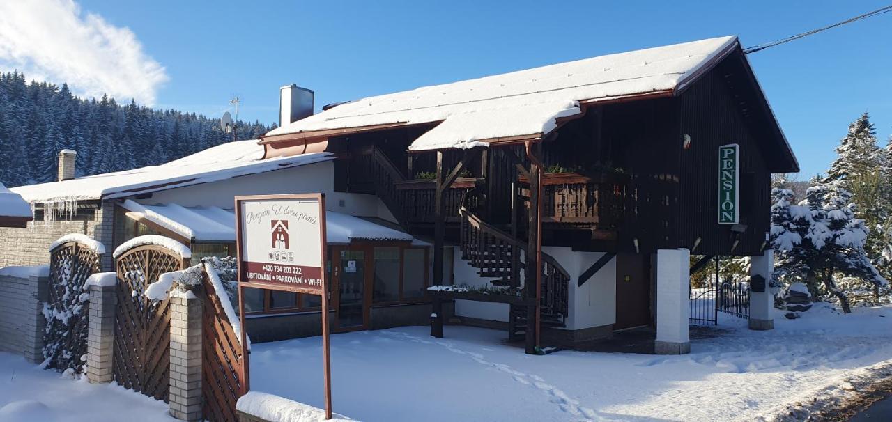 Penzion U Dvou Panu Pernink Exterior photo